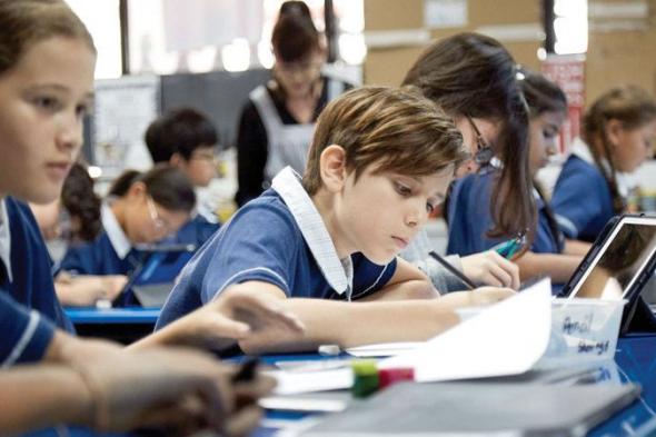 مشاركة طلاب سابقين لتجاربهم تُشعل جدلاً حول مدارس النخبة في سنغافورة