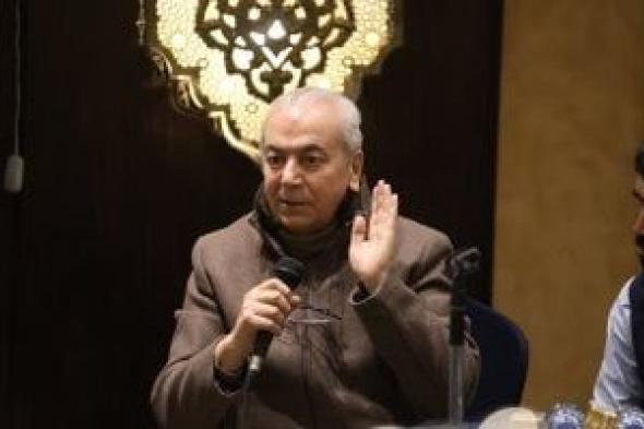 غنام
غنام
عن
«فريجيدير»:
كل
إنسان
داخله
ثلاجة
يضع
فيها
ما
لا
يمكن
التخلص
منه