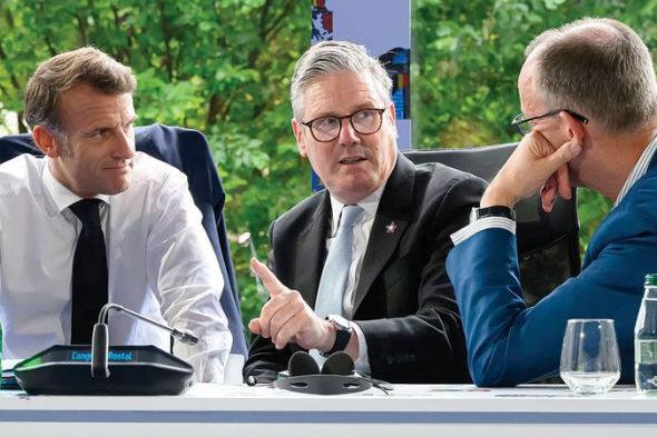 أوروبا تواجه مخاطر وجودية في 2026 مع ضعف ألمانيا وفرنسا وبريطانيا