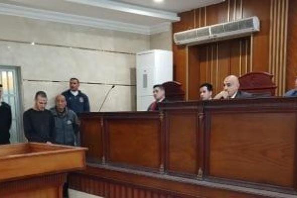 المتهم
بالتعدى
على
طفلة
فى
الشرقية
يفاجئ
المحكمة
بطلب
صادم