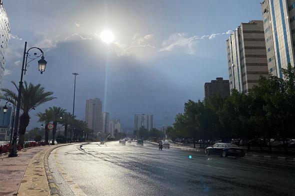 لماذا
تتمتع
مكة
المكرمة
بشتاء
دافئ؟