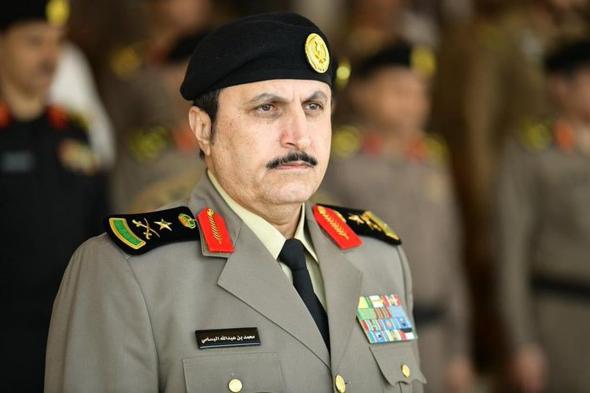 الفريق
    محمد
    البسامي
    يصدر
    قرارات
    ترقية
    3221
    فردًا
    من
    منسوبي
    الأمن
    العام