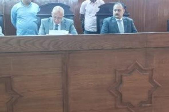 المشدد
3
سنوات
لمتهم
بإحراز
كمية
من
المواد
المخدرة
فى
سوهاج