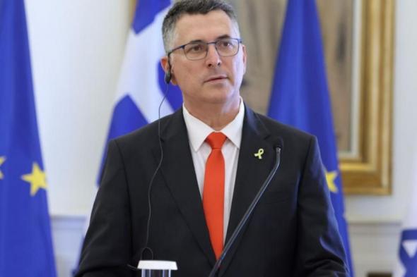 ساعر
يزور
أبو
ظبي
ويلتقي
نظيره
الإماراتي