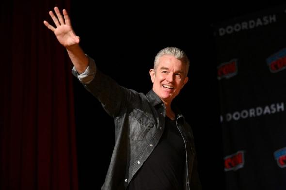 الممثل
جيمس
مارسترز
يلمح
إلى
عودة
سبايك
بمسلسل
Buffy:
New
Sunnydale
المنتظر