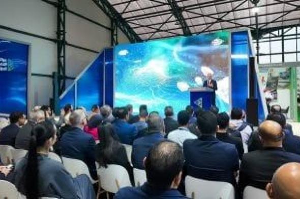 وزير
البترول:
مصر
بصدد
تنفيذ
مسح
جوي
واسع
النطاق
للمناطق
التعدينية