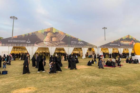 إقبال
    كبير
    على
    مهرجان
    «الكليجا»
    في
    نسخته
    الـ17
    بمدينة
    بريدة