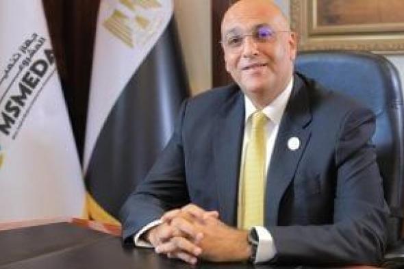 باسل
رحمى:
نعمل
على
تنفيذ
استراتيجية
تطوير
الحرف
اليدوية
والتراثية