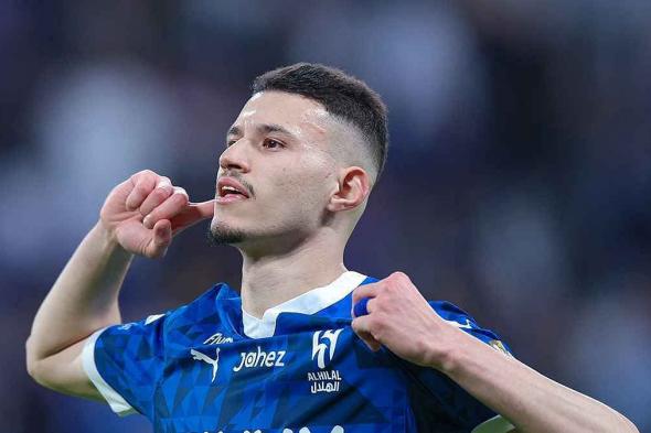 ناقد
    يكشف
    كواليس
    أزمة
    عبدالله
    الحمدان:
    النصر
    لم
    يتواصل
    مع
    الهلال
    للتنازل
    عن
    المدة
    المتبقية