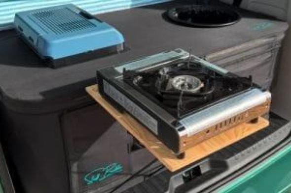 مطبخ
ذكى
قابل
للنفخ
يغير
مفهوم
الطهى
فى
رحلات
التخييم