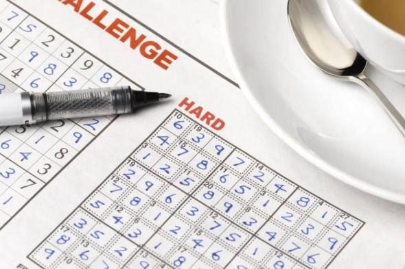 لغز
      طبي
      محيـّر:
      نوبات
      صرع
      مفاجئة
      تصيب
      شاباً
      كلما
      حلّ
      ألغاز
      السودوكو