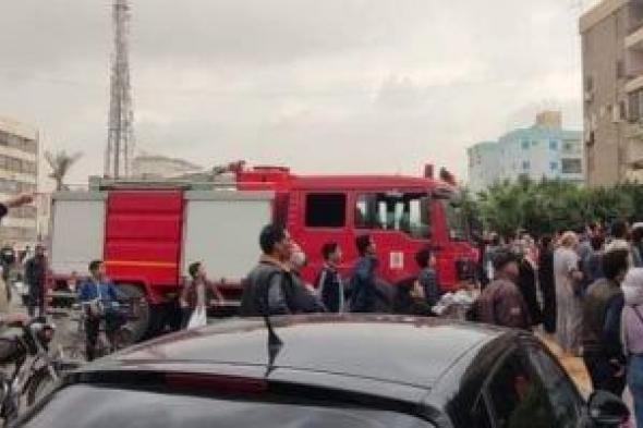 السيطرة
على
حريق
فى
كمية
من
بالات
قش
الأرز
بالسنطة