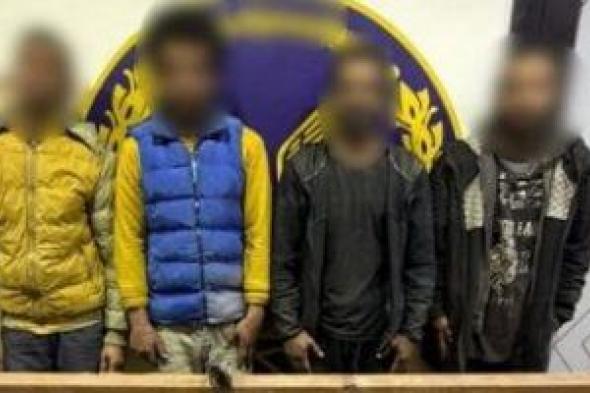 القبض
على
4
أشخاص
سرقوا
100
كيلو
حديد
من
كبارى
القليوبية