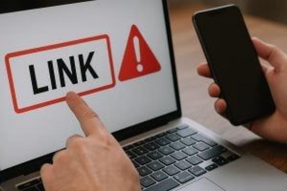 دليل
الأمن
السيبرانى
المنزلى..
خطوات
عملية
لحماية
أجهزتك
الذكية
من
الاختراق