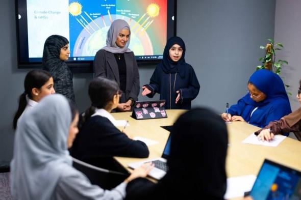 «نافس»
      يطلق
      «ألفا»
      لاستكشاف
      العمل
      في
      القطاع
      الخاص
      وتنمية
      المهارات