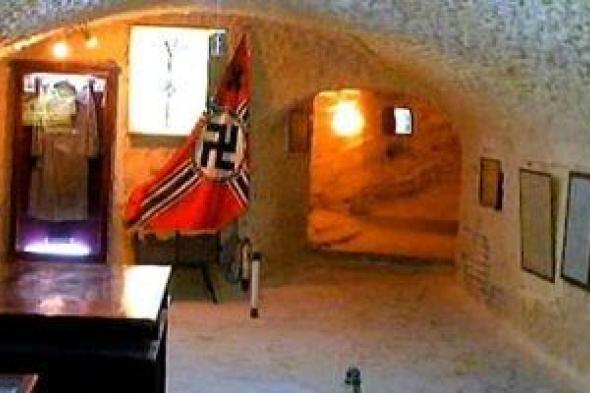 كهف
روميل
بمطروح..
معلم
تاريخي
فريد
على
شاطئ
ساحر
يروي
أسرار
الحرب
العالمية
الثانية