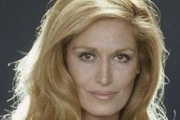 فى
ذكرى
ميلادها
..
قصة
انتحار
4
"إكسات"
لـ
داليدا
كانت
كلمة
السر
فى
إنهاء
حياتها