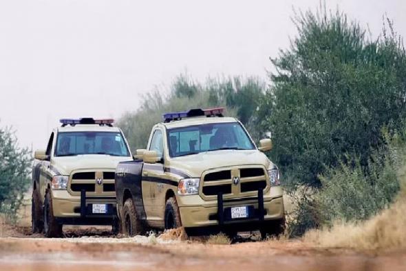 «الأمن
    البيئي»
    تضبط
    مواطنا
    للتخييم
    بدون
    ترخيص
    في
    محمية
    الملك
    عبدالعزيز
    الملكية