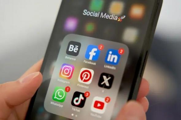 بعد
أستراليا..
أي
الدول
ستحظر
مواقع
التواصل
الاجتماعي
للأطفال
تاليًا؟