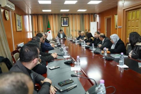 خدمات
جامعية..
تنصيب
فتحي
يوسفي
مديرًا
مركزيًا
للحياة
الطلابية