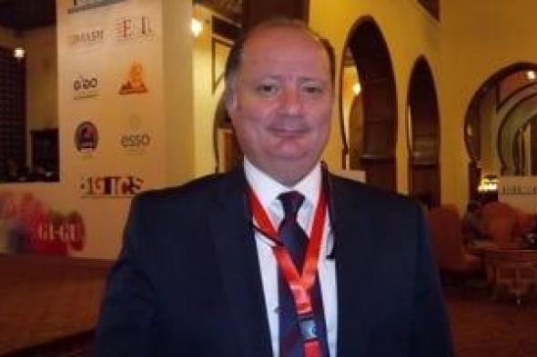 أستاذ
جراحة:
مصر
تمتلك
عددا
كبيرا
من
مراكز
الجراحات
الروبوتية
في
الأورام