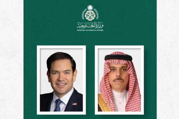 وزير
    الخارجية
    يبحث
    التطورات
    الإقليمية
    مع
    نظيره
    الأمريكي