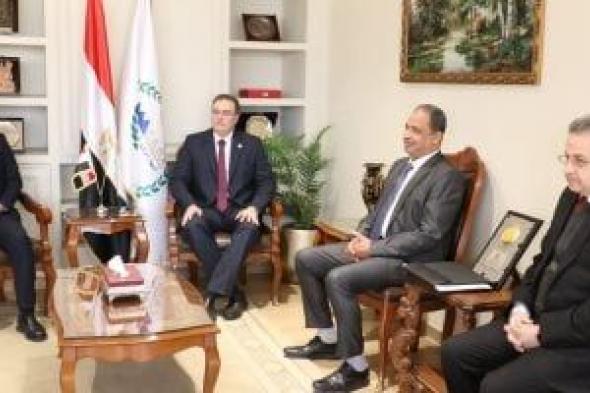 التنظيم
والإدارة
والوطنية
للإعلام
يبحثان
التكامل
المؤسسى
وتطوير
آليات
العمل