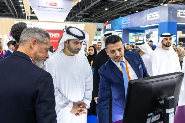 منصور بن محمد: "إيدك دبي" يُشكّل نموذجاً متقدماً للمؤتمرات الطبية المتخصصة