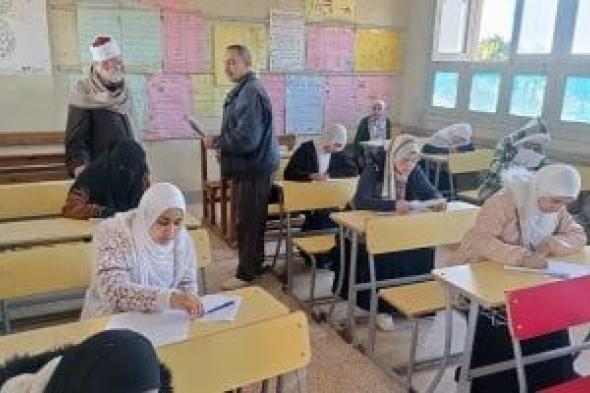 هدوء
بامتحانات
طلاب
الشهادتين
الابتدائية
والإعدادية
الأزهرية
بسوهاج