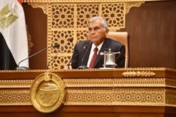 الشيوخ
يوافق
على
إعفاء
المكلف
من
مقابل
التأخير
بالضريبة
العقارية
3
أشهر