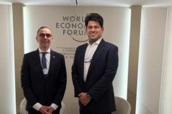 وزير
الاستثمار
يلتقى
رئيس
شركة
TVS
Motors
الهندية
لبحث
التعاون