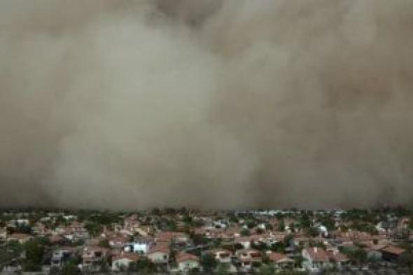 ليبيا..
إعلان
حالة
الطوارئ
وتعليق
رحلات
الطيران
بسبب
عاصفة
ترابية
شديدة