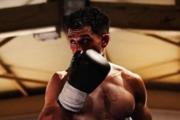 الحلقة
3
من
بطل
العالم..
طلقة
بالخطأ
تُشعل
العداوة
بين
صلاح
الحريف
وسليمان
المحروق