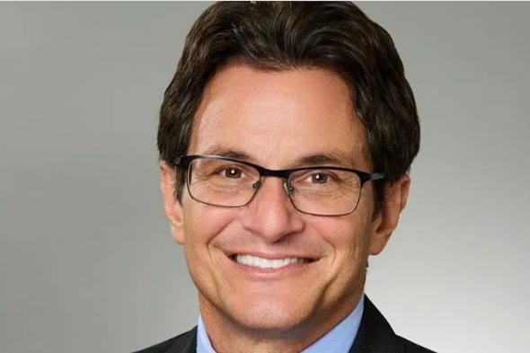 رئيس
    مجلس
    الأعمال
    السعودي
    الأمريكي:
    شراكات
    واستثمارات
    في
    المعادن
    لتعزيز
    سلاسل
    الإمداد