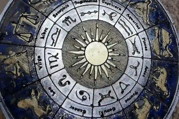 أبراج
اليوم
الثلاثاء
20يناير
2026
العامة
في
الحب
والعمل
والصحة