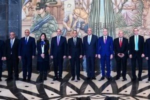 مدبولى
يهنئ
هشام
بدوى
بتوليه
رئاسة
النواب..
ويؤكد:
تعاون
كامل
لخدمة
المواطن