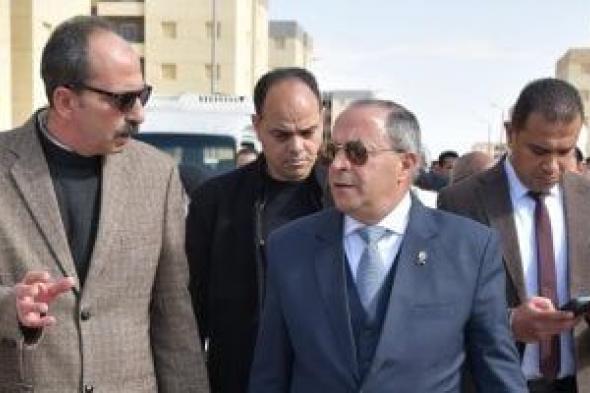 محافظ
بورسعيد
يوجه
بسرعة
تشغيل
الوحدة
الصحية
وتوفير
سيارة
سلع
غذائية