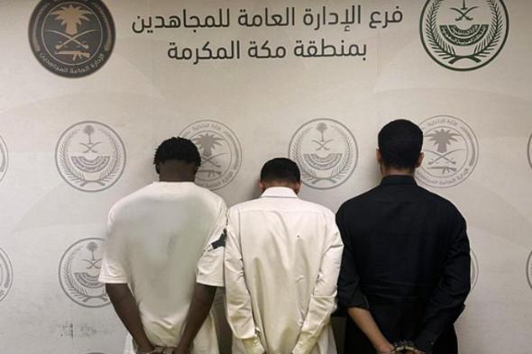 من
    اليمن
    وتشاد..
    القبض
    على
    مقيمين
    ومخالف
    لترويجهم
    المخدرات
    في
    جدة 