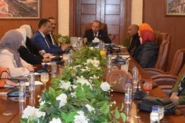 محافظ
بورسعيد
يستقبل
رئيس
مياه
القناة
لبحث
عدد
من
المشروعات