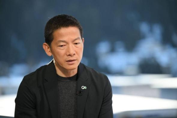 7
      آلاف
      عامل
      بـ
      100
      رافعة
      يبنون
      «ستارغيت»
      في
      أبوظبي