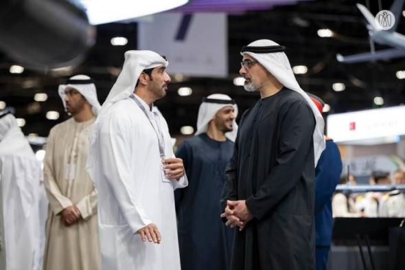 خالد
      بن
      محمد
      بن
      زايد
      يطّلع
      على
      أحدث
      الابتكارات
      في
      «يومكس»
      و«سيمتكس»