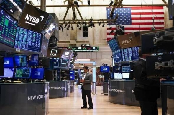 الأسهم
      الأمريكية
      ترتد
      صعوداً
      وأونصة
      الذهب
      تفقد
      120
      دولاراً