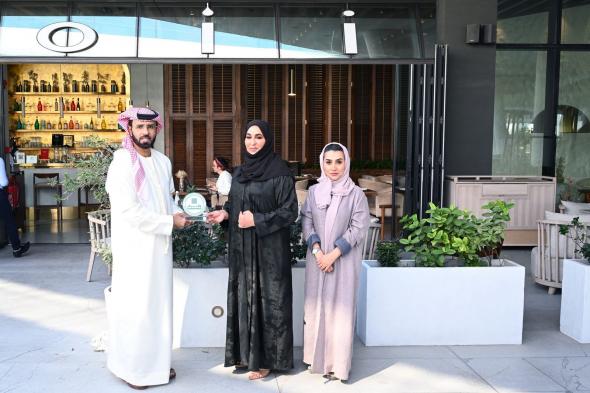 منح مطعم أووي «علامة دبي للوقف»