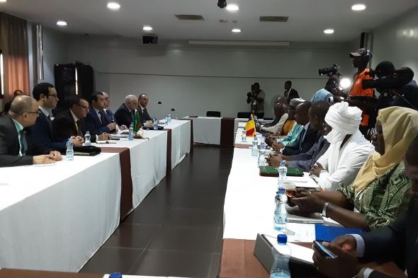 عرقاب
يتحادث
بأنجامينا
مع
وزيرة
البترول
والمناجم
والجيولوجيا
في
تشاد..
هذا
ما
تم
الاتفاق
عليه