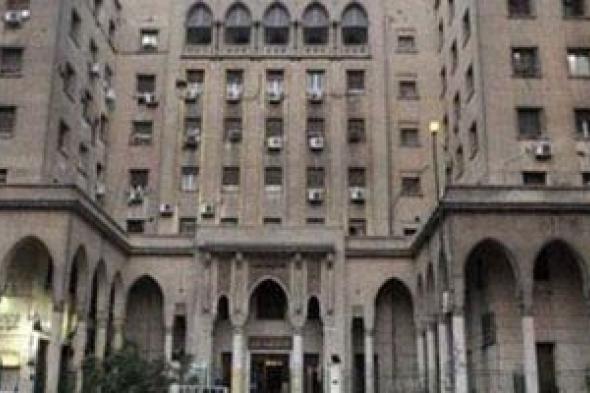 رئيس
اللجنة
العليا
لانتخابات
المهندسين
يتفقد
لجان
الصعيد