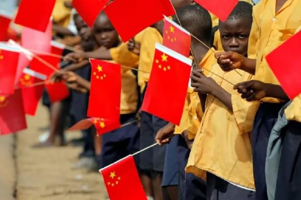 الصين
      تقلص
      الإقراض
      لإفريقيا
      50%