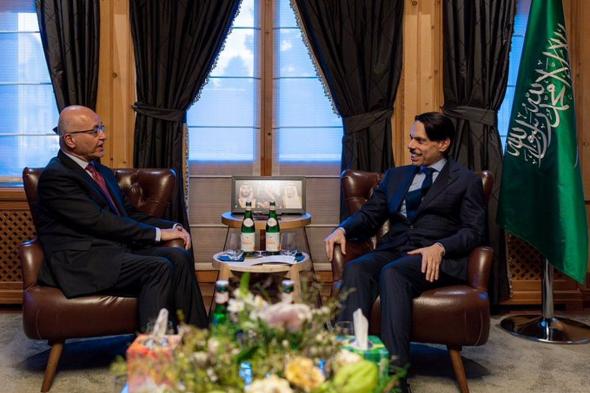 وزير
    الخارجية
    يبحث
    تعزيز
    التعاون
    المشترك
    مع
    المفوض
    السامي
    للأمم
    المتحدة
    لشؤون
    اللاجئين