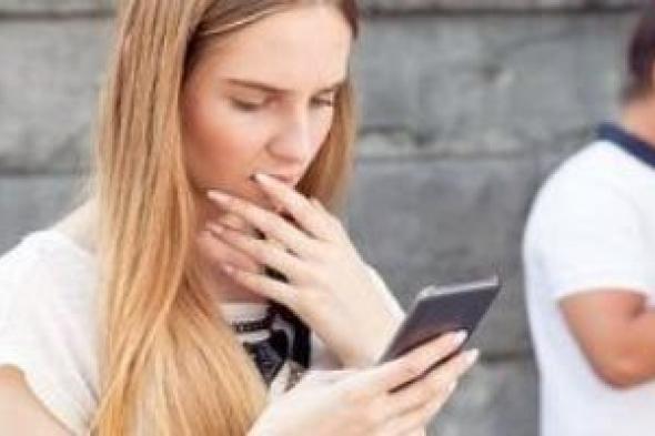 ماذا
يحدث
لو
لم
تُحدث
هاتفك
لمدة
سنة؟