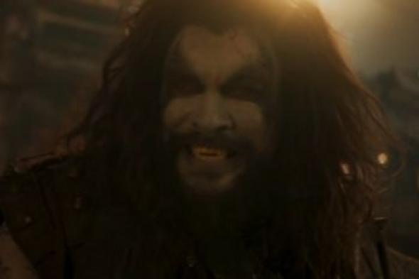 جيمس
غن
يكشف
النظرة
الأولى
لشخصية
لوبو
التي
يؤديها
جيسون
موموا
في
إعلان
تشويقي
لفيلم
Supergirl