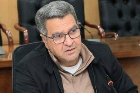 السكرتير
العام
المساعد
لمحافظة
الجيزة
يتابع
تحصيل
المديونيات
المستحقة
للدولة